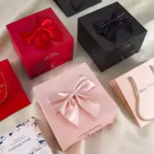 Pendant Necklace With Pink Rose Bow Gift Box