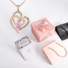 Pendant Necklace With Pink Rose Bow Gift Box
